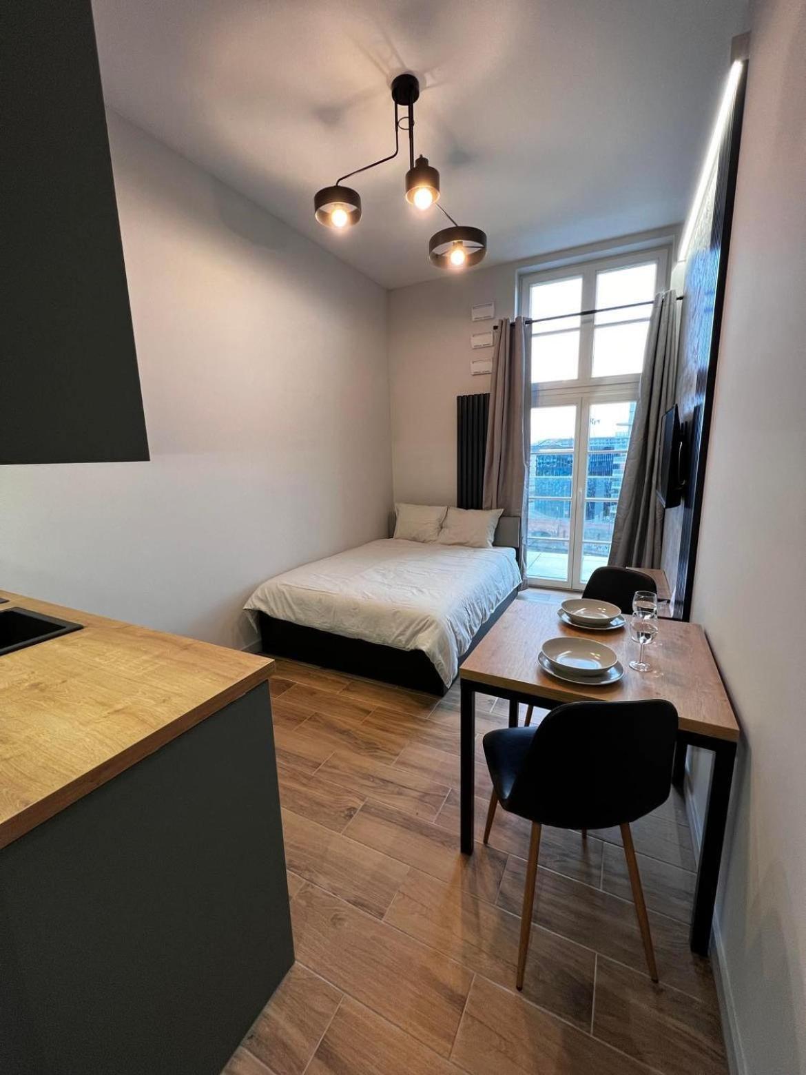 Property Apart - Plac Jana Pawla II Centrum ヴロツワフ エクステリア 写真